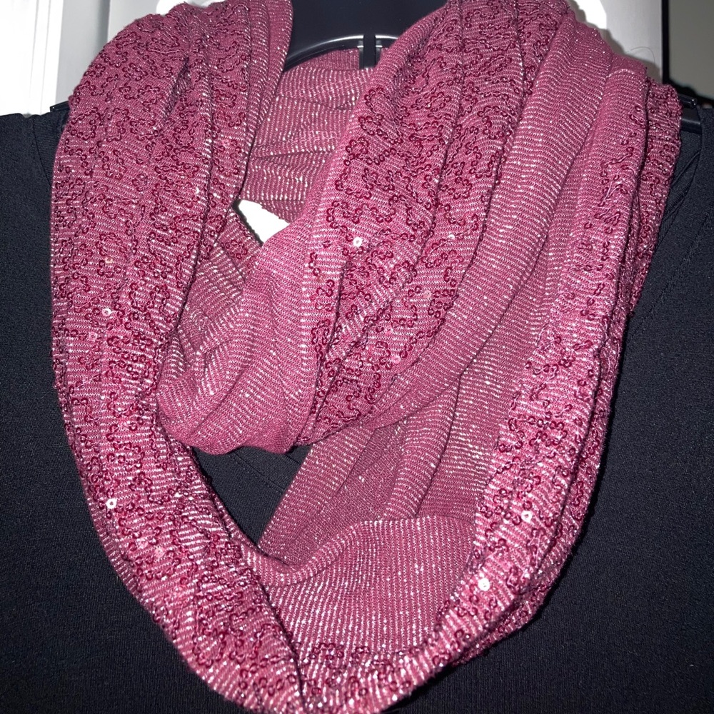 Infinity scarf
